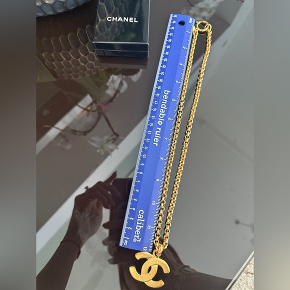 LOT 2082 24K gold plated CHANEL vintage necklace CC - Picture 3 of 9